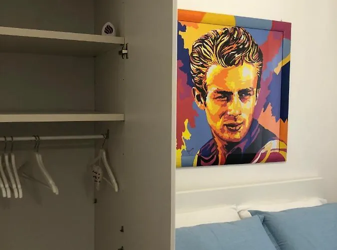 Al Teatro 아파트 *